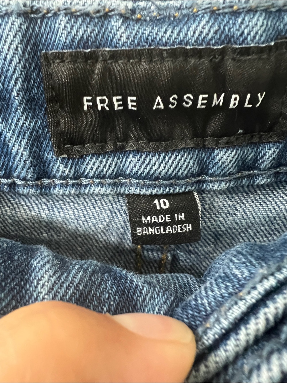 High-Rise Wide Leg Women’s Jeans in Medium Blue size 10 - Picture 3 of 5